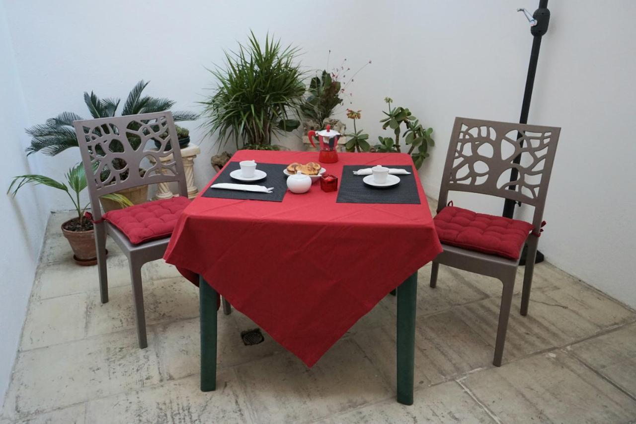 Arete Apartments Лече Екстериор снимка